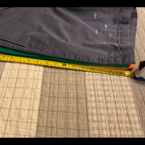 EUC Lot of 4 Vineyard Vines Size 28 (& 18) Shorts - Picture 8 of 13